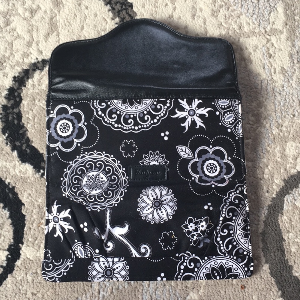 Thirty One Floral Wallet - Picture 6 of 6
